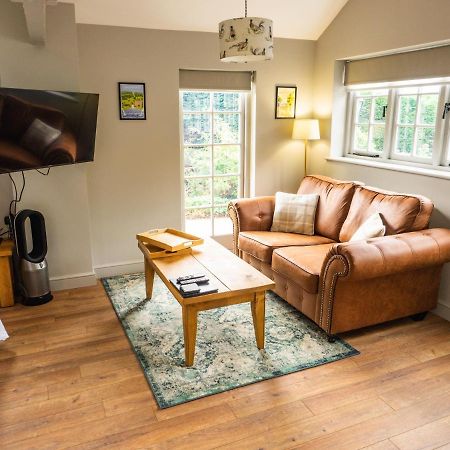 1 Bed Studio In Two Dales Near Matlock & Bakewell Buitenkant foto