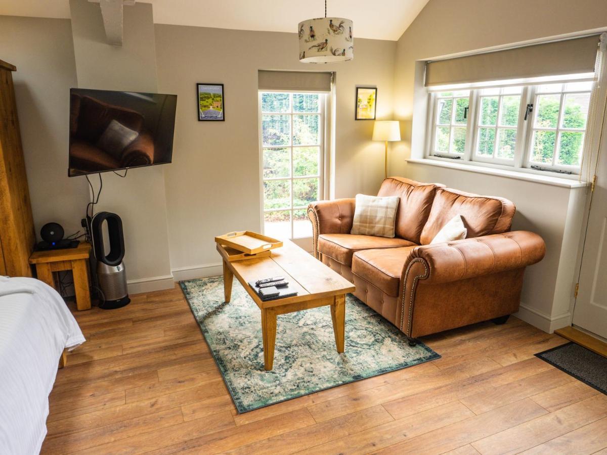 1 Bed Studio In Two Dales Near Matlock & Bakewell Buitenkant foto