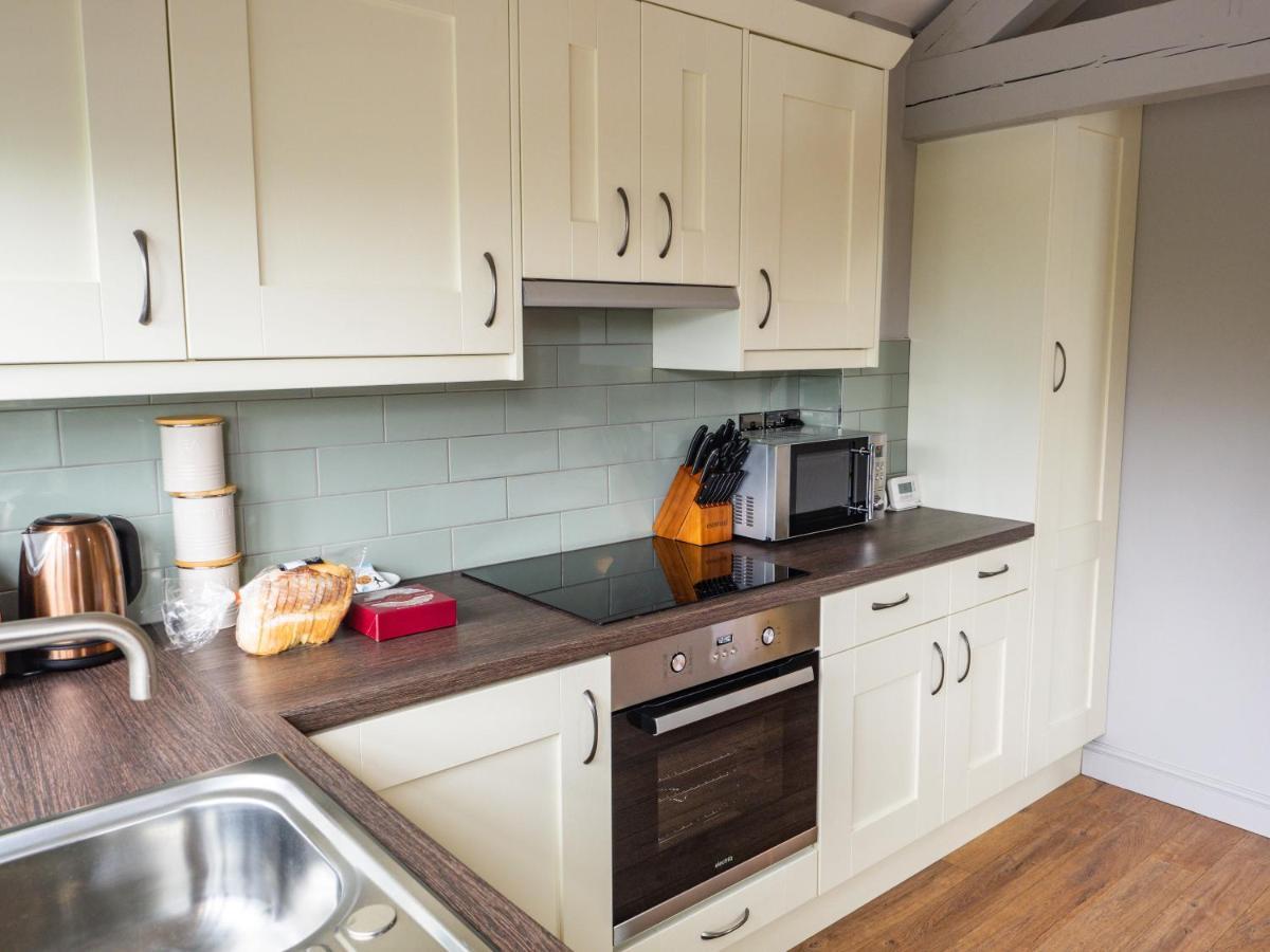1 Bed Studio In Two Dales Near Matlock & Bakewell Buitenkant foto